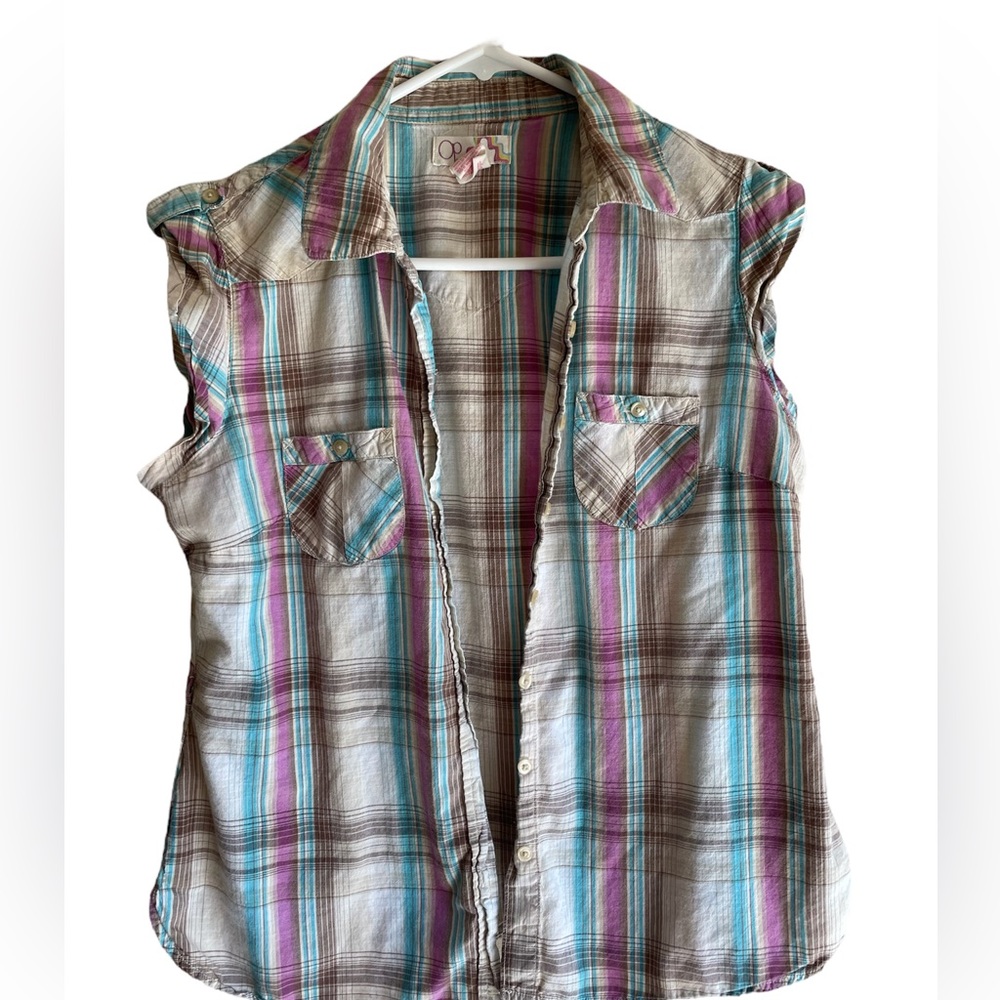 Op sleeveless button up shirt plaid design size Large 11/13